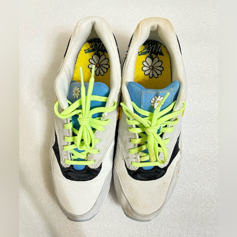 Nike | Shoes | Daisy Nike Air Max | women shoes size:7Y